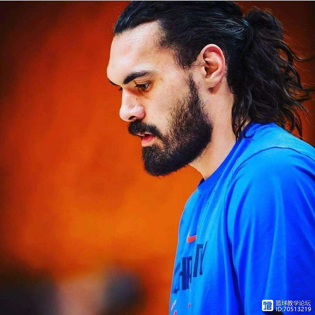 星空体育官网萨克拉门托国王训练开放日，赛前更衣室发声引欢呼，NBA常规赛在即，心理建设被强调的简单介绍