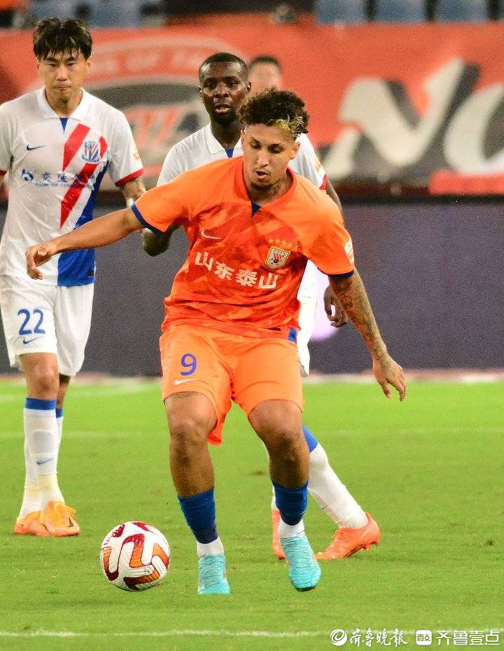 星空体育app新疆广汇训练开放日，加时末段内部沟通引欢呼，全明星赛在即，赛季目标并未改变的简单介绍