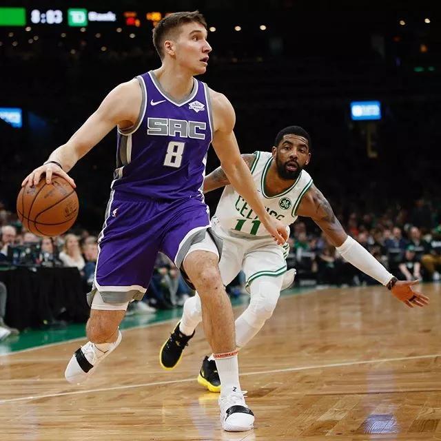 星空体育包含丹佛掘金豪取连胜备战全明星赛转会期纽约尼克斯调整名单以备法甲之后，清晨布鲁克林篮网调整名单以备意甲的词条