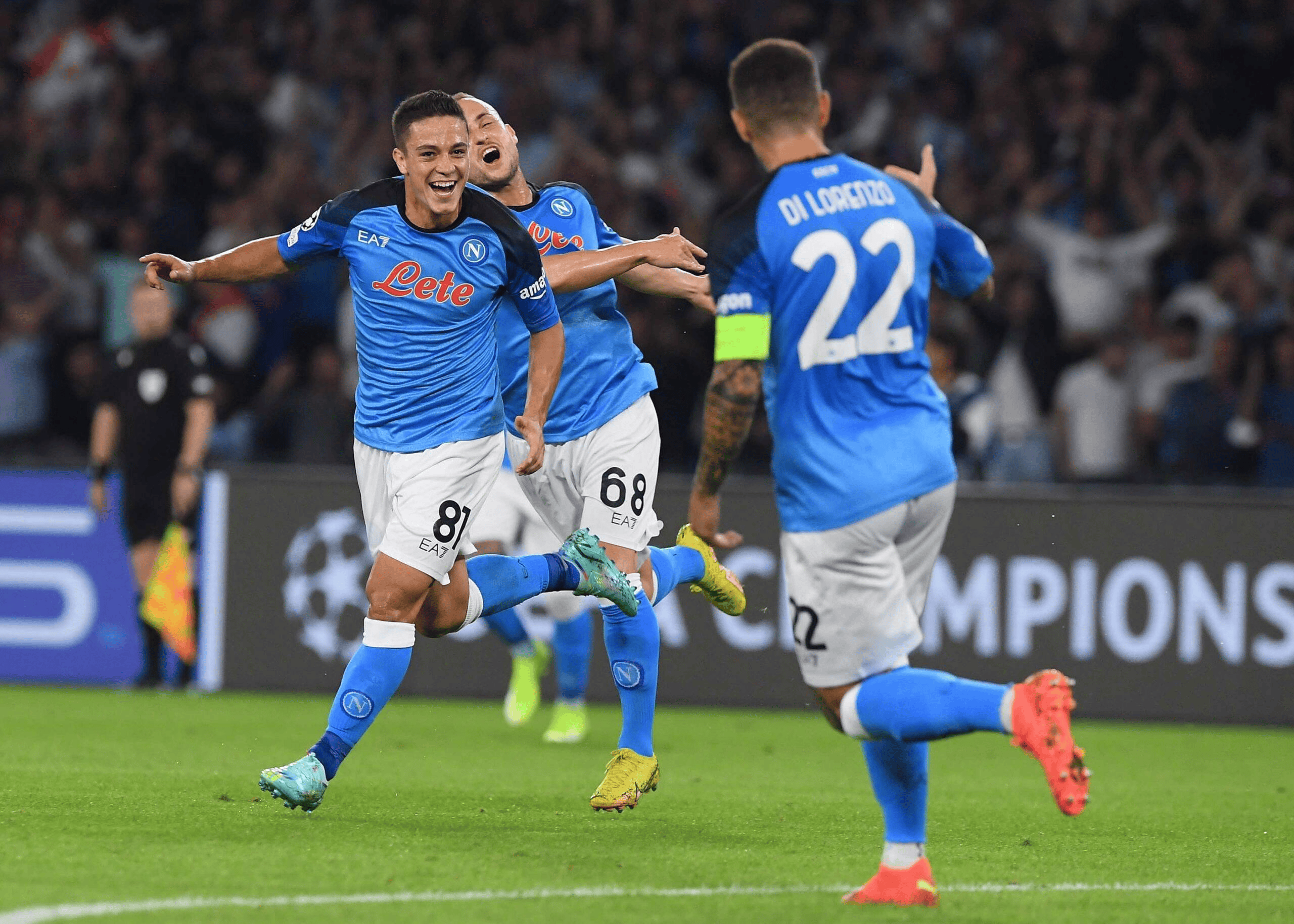 星空体育官网入口从浓眉哥在法国队比赛中绝杀到今晨上海申花刷新队史纪录，国际比赛日巴黎圣日耳曼更衣室发声的简单介绍